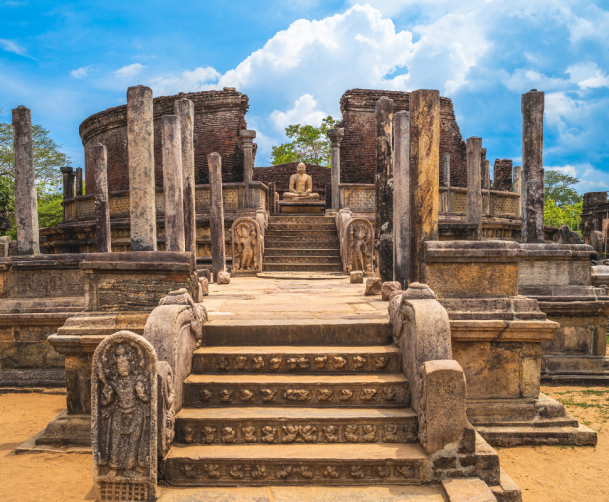 Polonnaruwa: ancient city - Sri Lanka